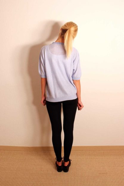 Hellblaues-Vintage-Shirt
