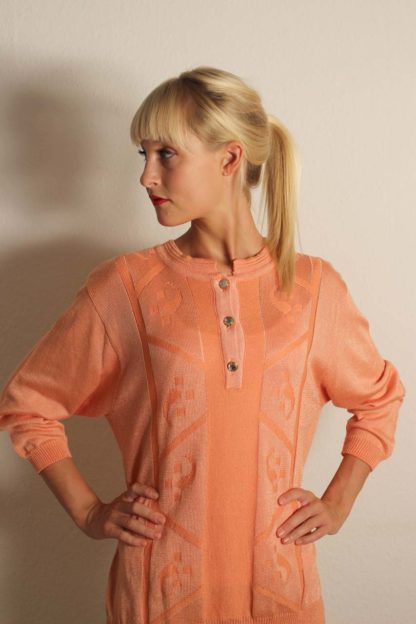 damen-pullover-lachsfarben
