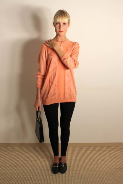 vintage-pullover-lachsfarben