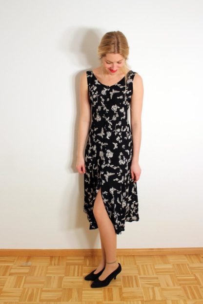 vintage-blumenkleid-schwarz