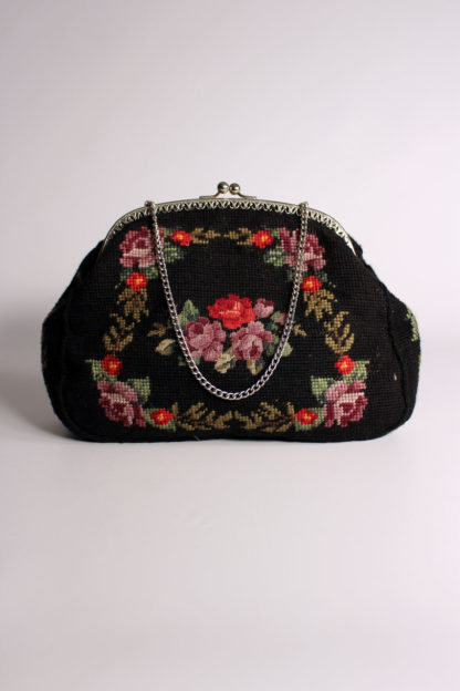 vintage-handtasche-silberkette