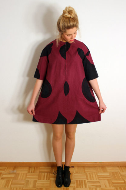 vintage-marimekko-kleid-beere