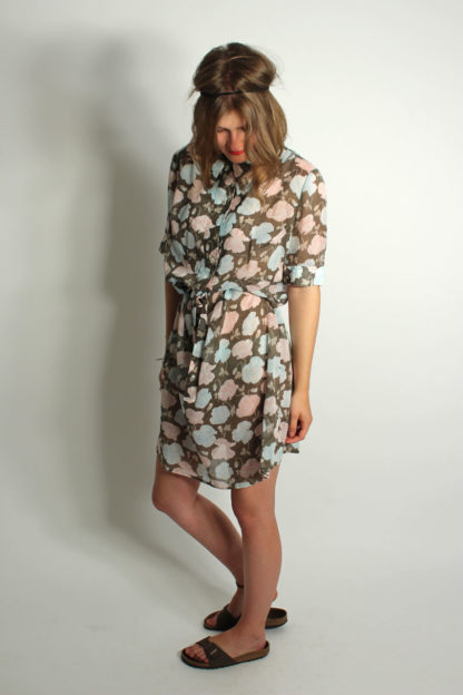 kurzes-blumenkleid