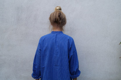 vintage-hemd-blau-hinten