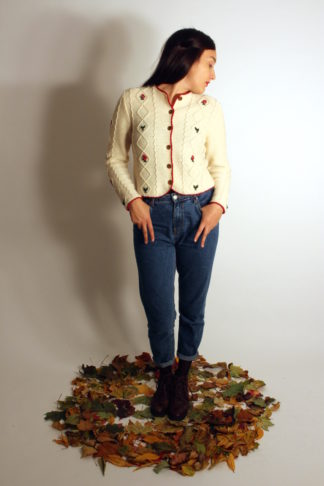 vintage-strickjacke-cremeweiss