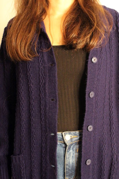 vintage-strickjacke-dunkelblau