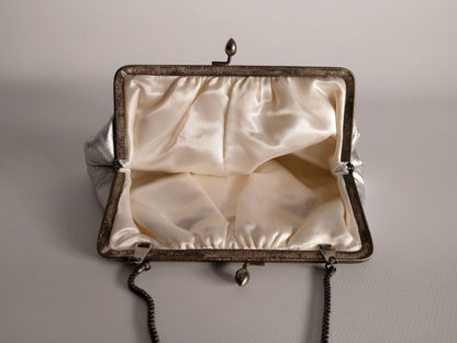 Vintage-Abendtasche-silber