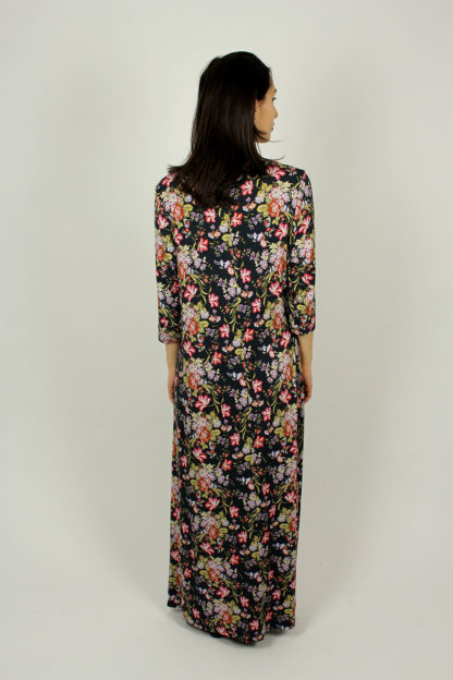Second-Hand-Kleid-Blumen