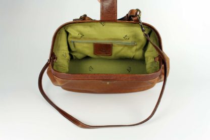 Handtasche grünes Innenfutter