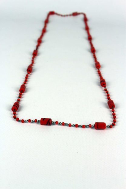 Vintage-Kette-rot