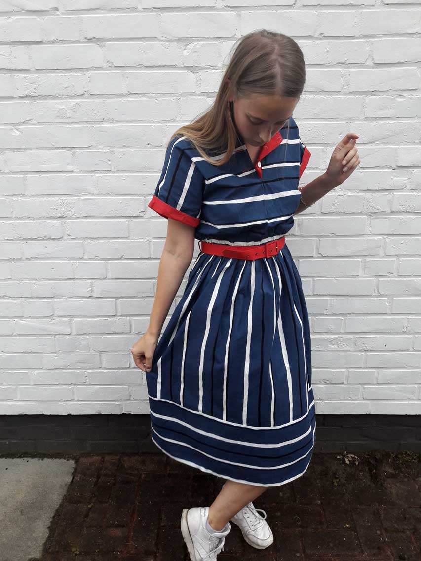 Kleid Blau Rot Gestreift Kleid Blau Rot Gestreift