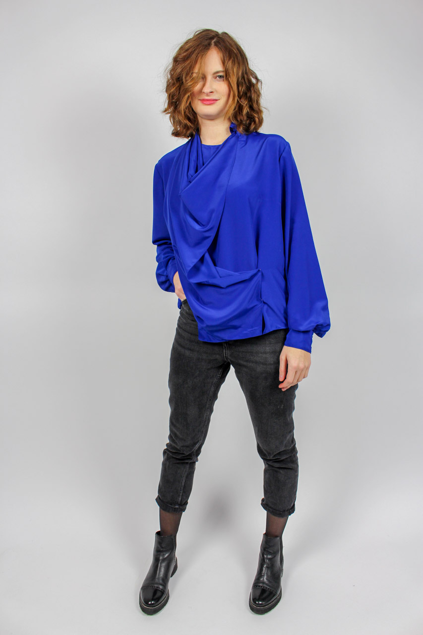 blaue bluse