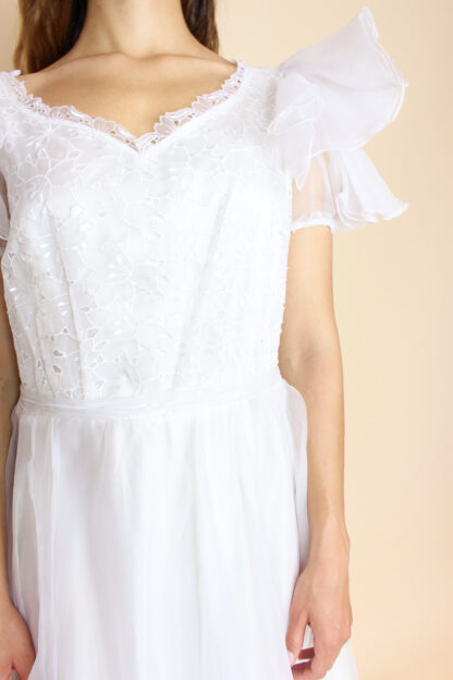 Brautkleid Volant